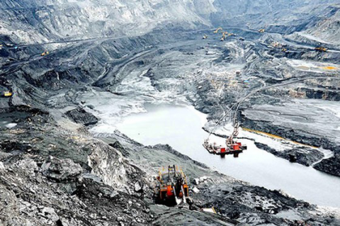 Vietnam, Laos boost cooperation in energy, mining